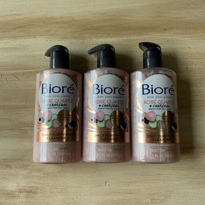 3 Biore Rose Quartz Charcoal Daily Cleanser